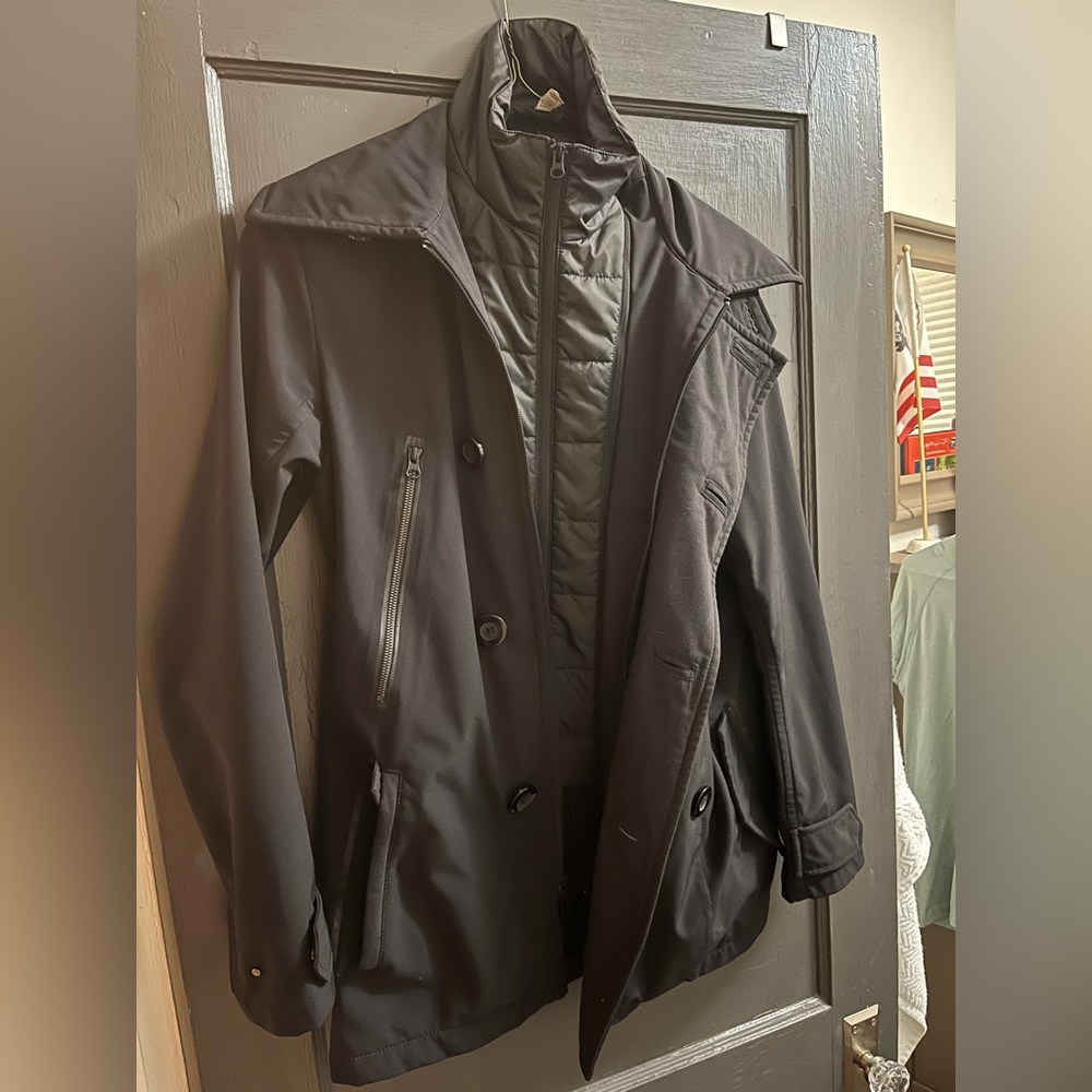 Lululemon Men’s Pea Coat Cadence Softshell Size:L Color: Black